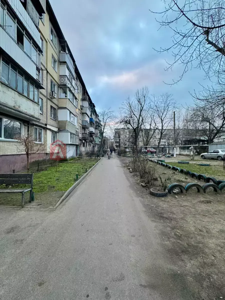 1 ��. ��������, 32/-/5 ��. �., 4/5 ������ ���� 12