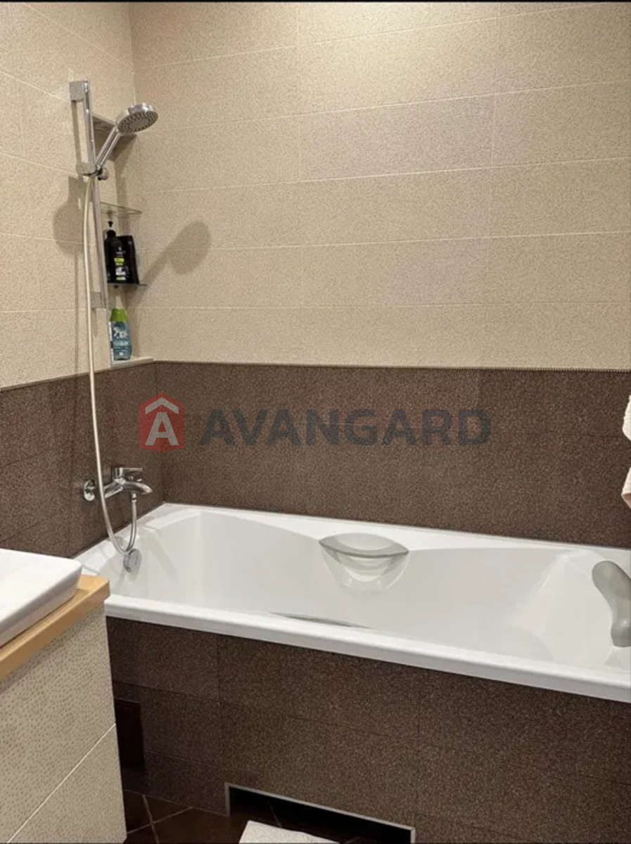 1 ����. ��������, 49/21.7/10 ��. �., 15/25 ���� ���� 4