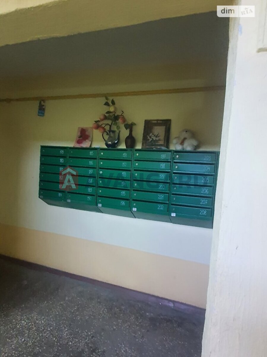 2 ����. ��������, 51/49/8 ��. �., 7/9 ���� ���� 3