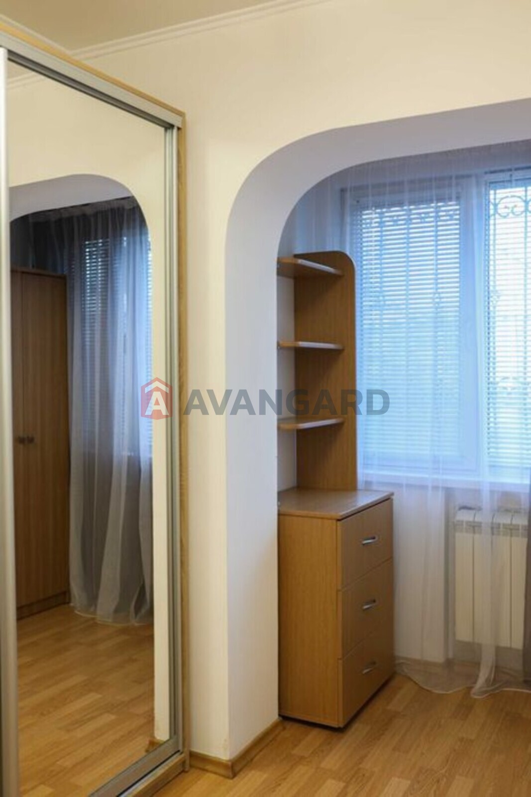 3 ��. ��������, 65/-/12 ��. �., 1/9 ������ ���� 3