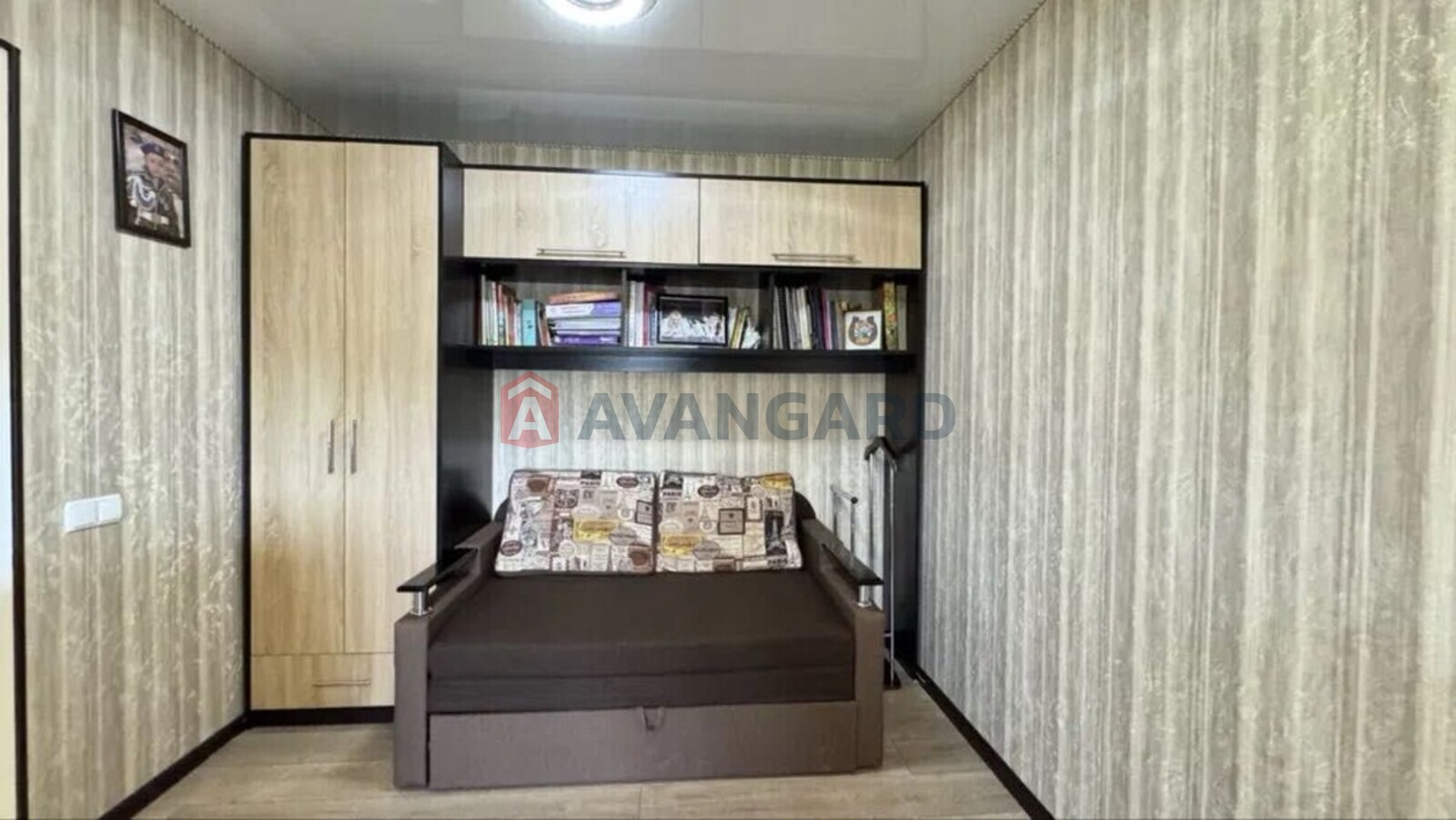 2 ��. ��������, 38/-/4 ��. �., 8/10 ������ ���� 5