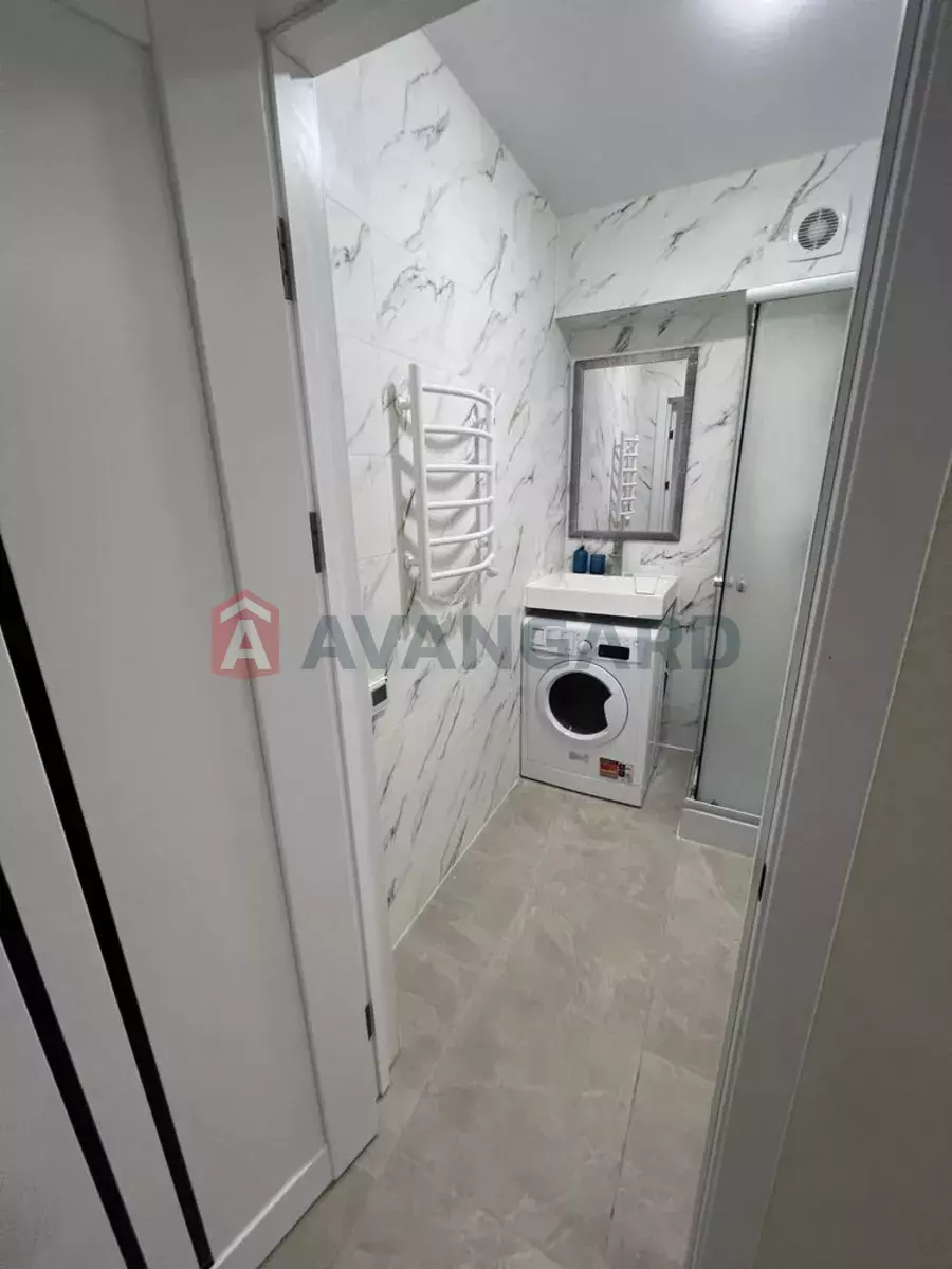 1 ��. ��������, 27/-/13 ��. �., 6/9 ������ ���� 6