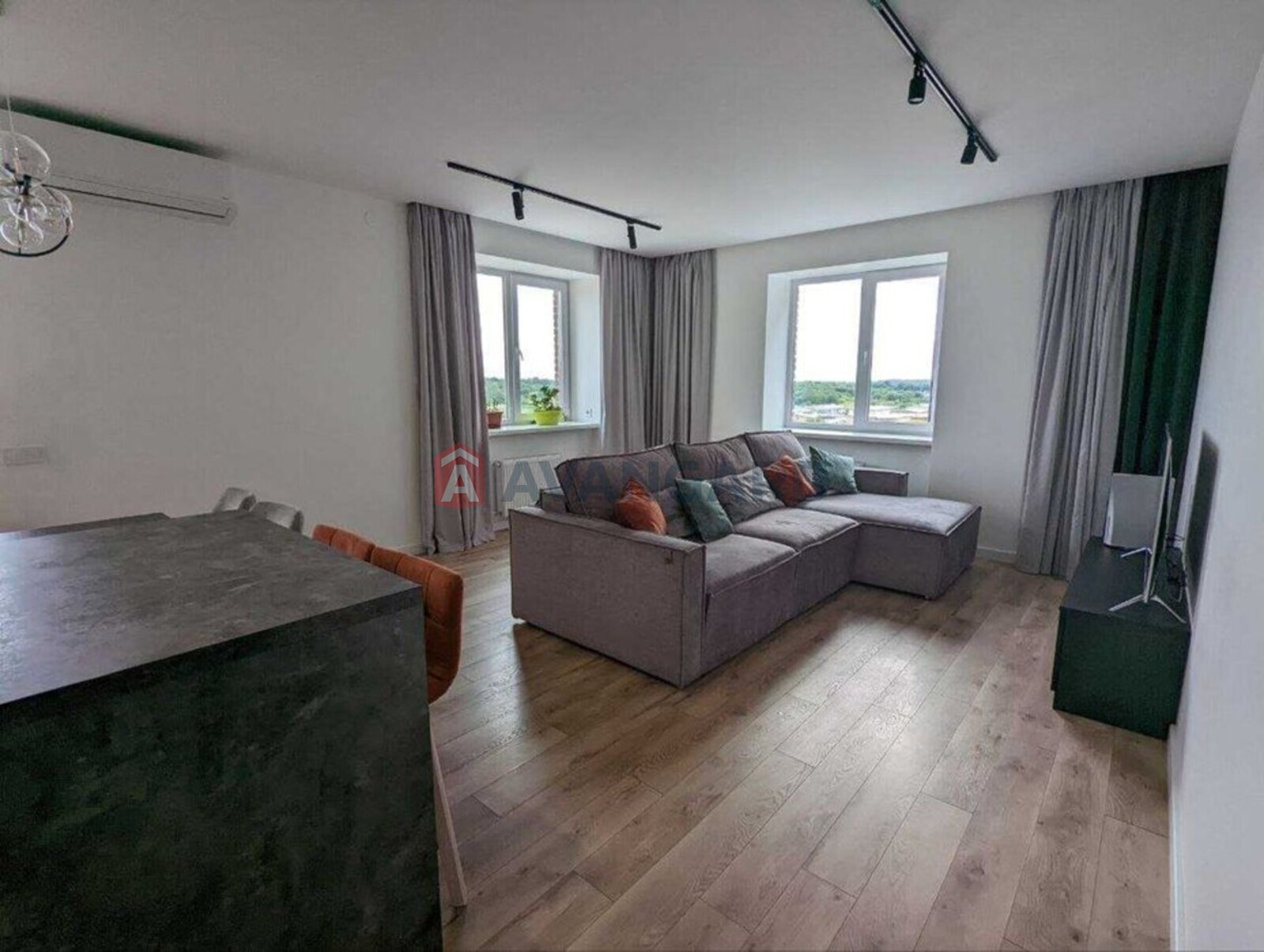 2 ��. ��������, 81/-/15 ��. �., 4/10 ������ ���� 5