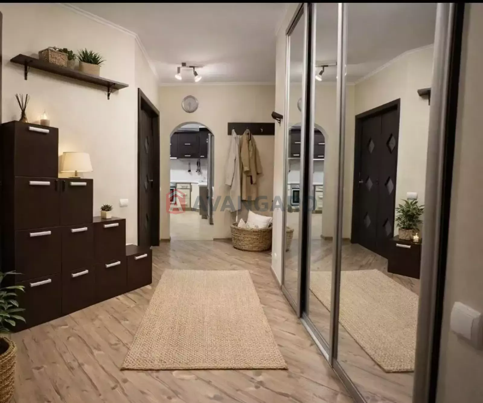 1 ��. ��������, 51/-/15 ��. �., 7/24 ������ ���� 1