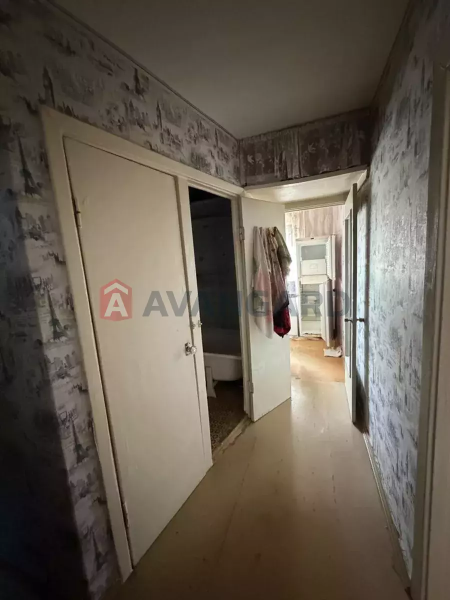 1 ��. ��������, 30/-/6 ��. �., 4/5 ������ ���� 4