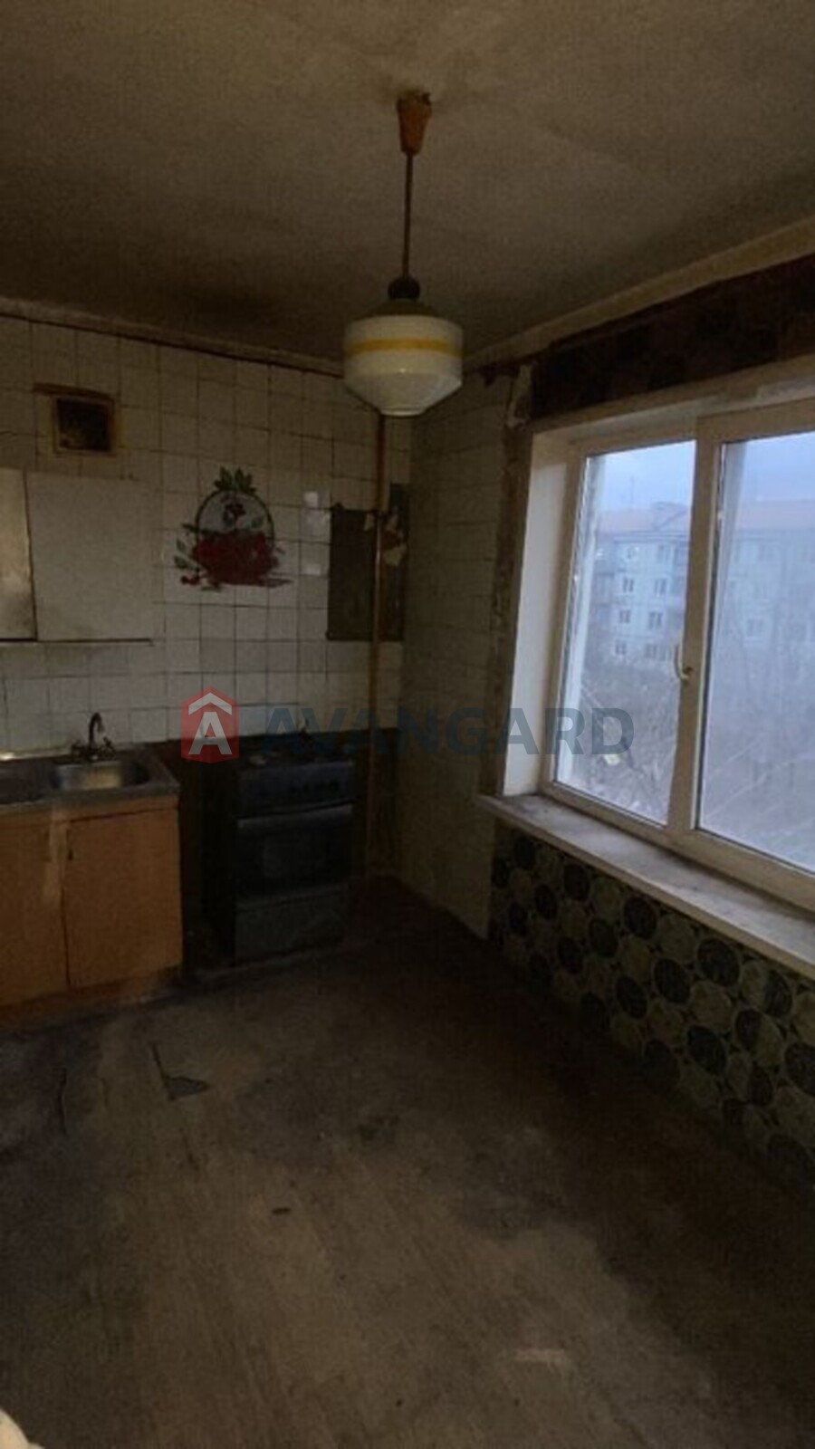 3 ��. ��������, 70/-/8 ��. �., 5/9 ������ ���� 3