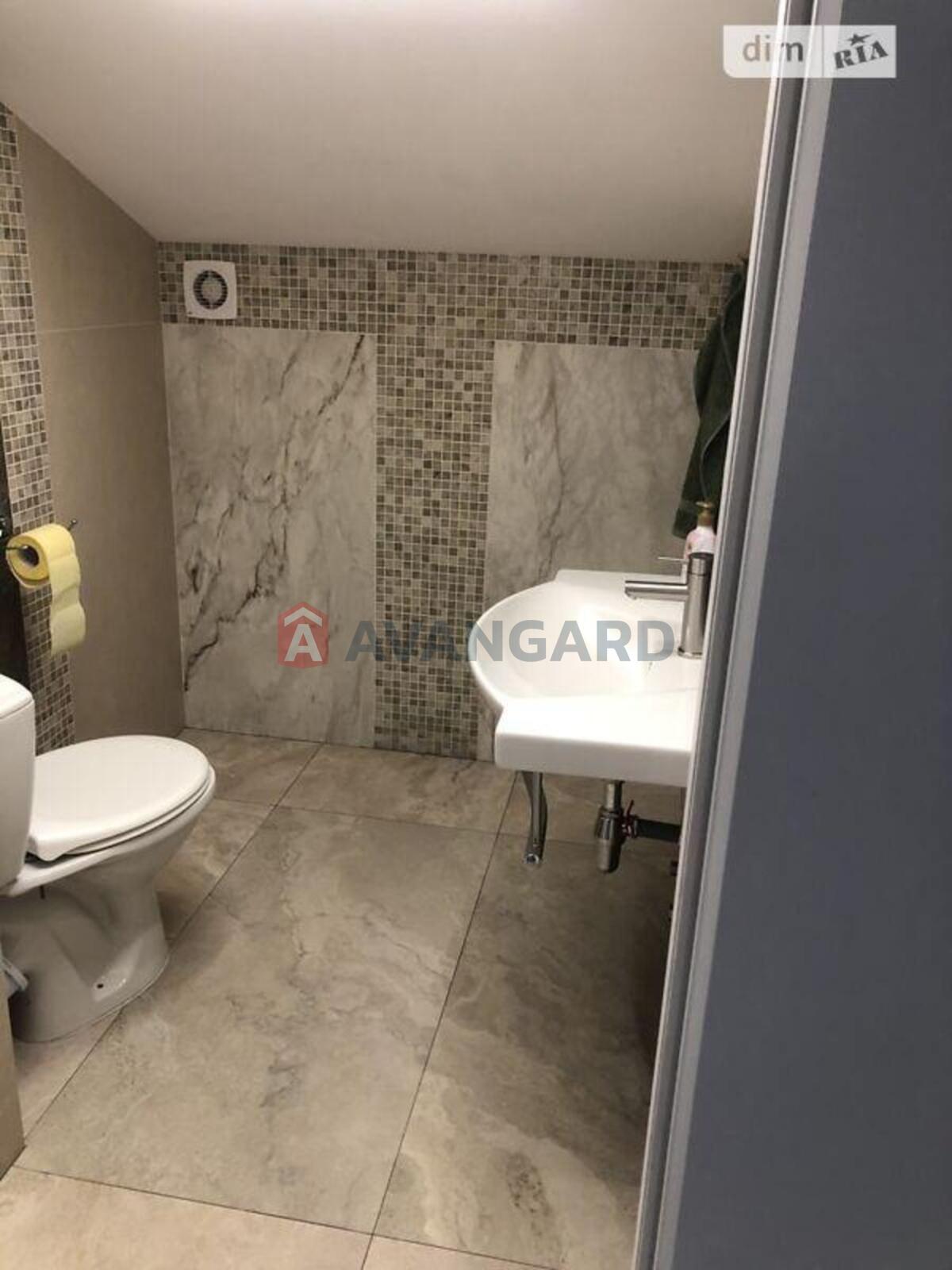 2 ��. ��������, 99/-/16 ��. �., 5/5 ������ ���� 6