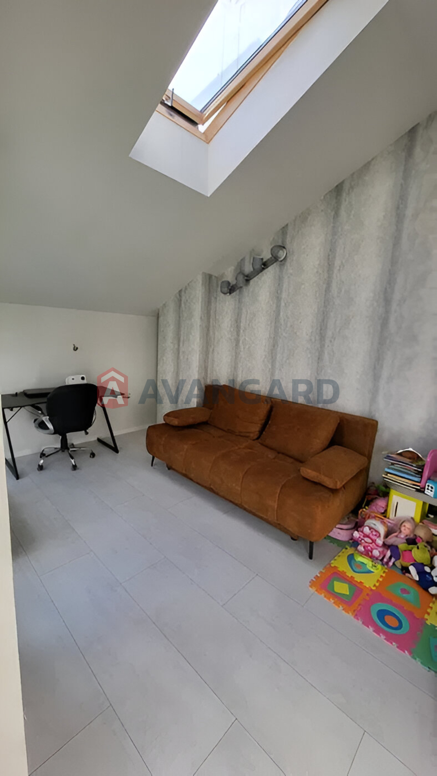 4 . , 97/-/27 . ., 4/5   9