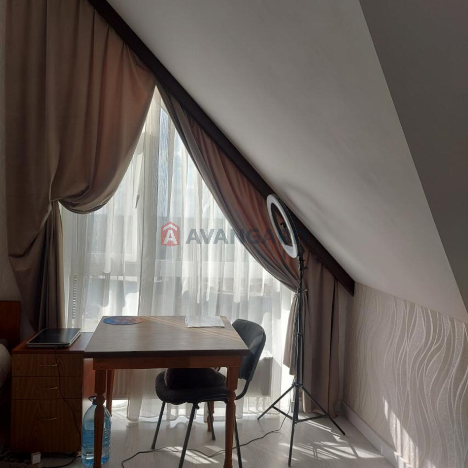 2 . , 78/-/32 . ., 8/8   11