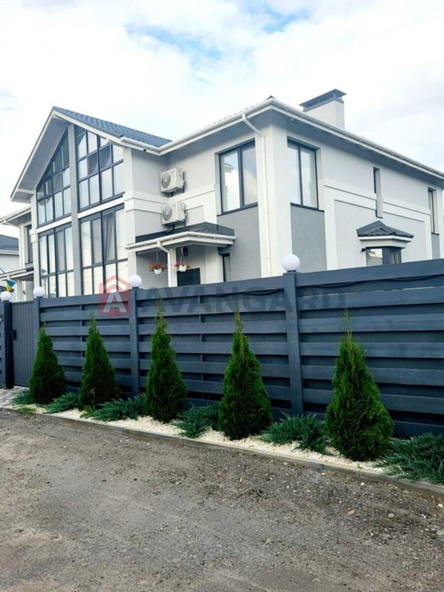 4 ��. ��������, 163/-/- ��. �., 2/2 ������ ���� 20