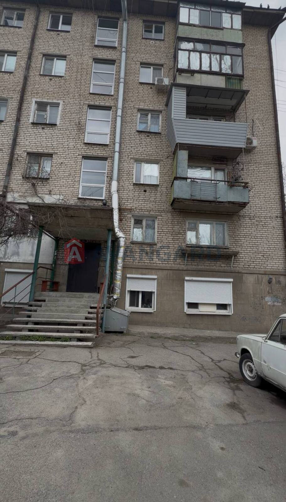 2 ����. ��������, 40/-/6 ��. �., 3/5 ���� ���� 1