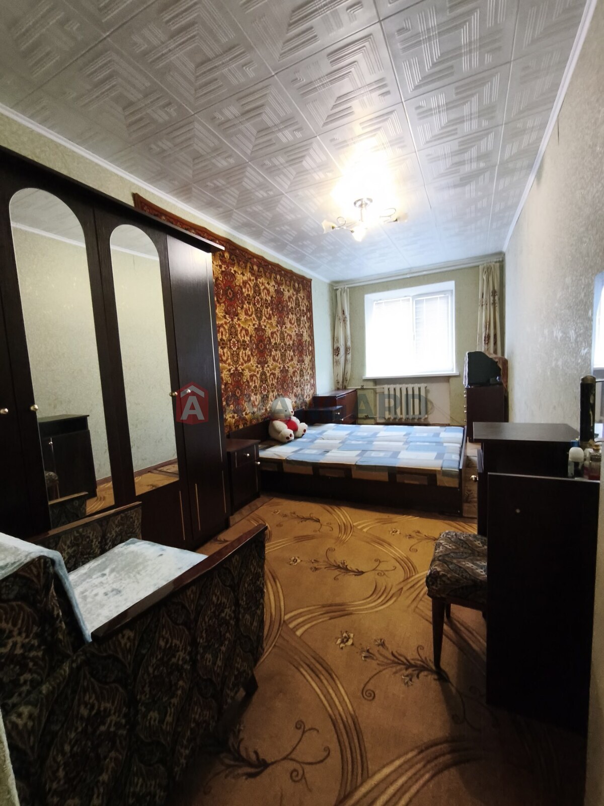 3 ��. ��������, 57/-/7 ��. �., 5/5 ������ ���� 6