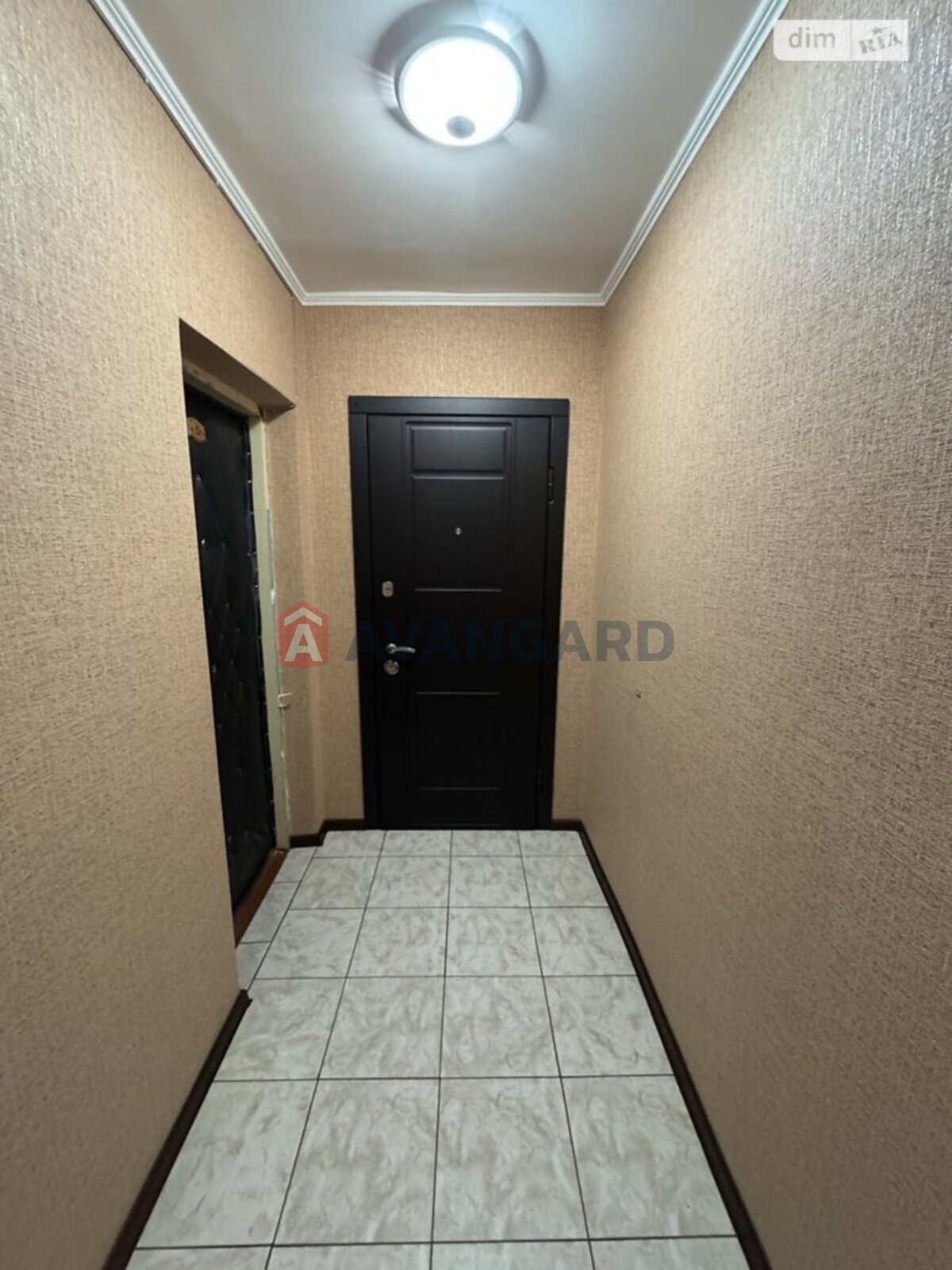 3 ��. ��������, 74/-/- ��. �., 6/9 ������ ���� 4