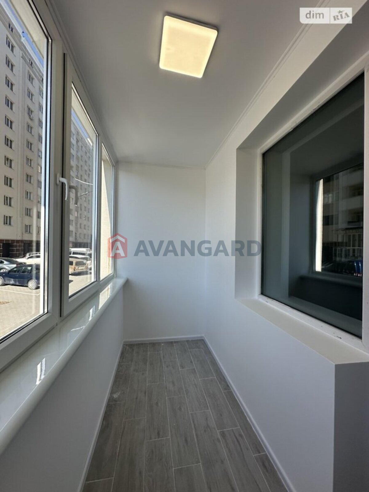 2 ��. ��������, 81/43/17 ��. �., 1/10 ������ ���� 8