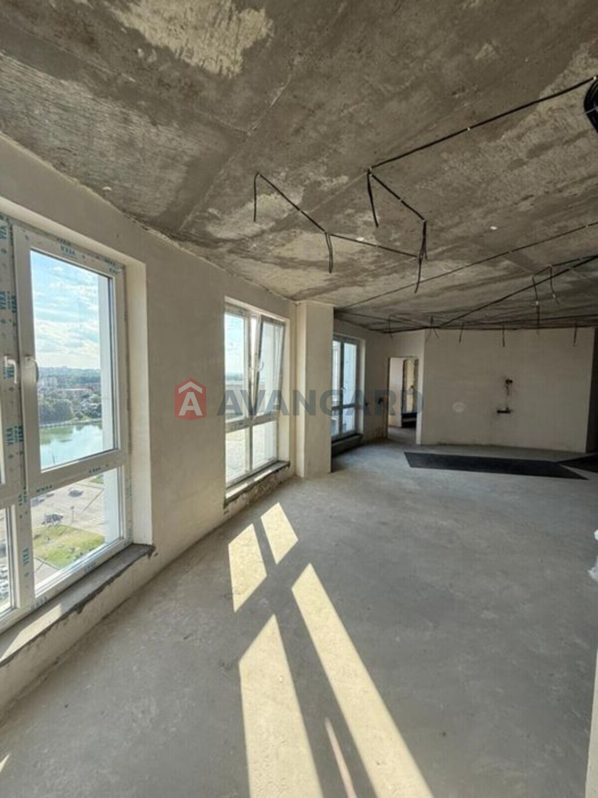 4 ��. ��������, 197/-/16 ��. �., 13/18 ������ ���� 3