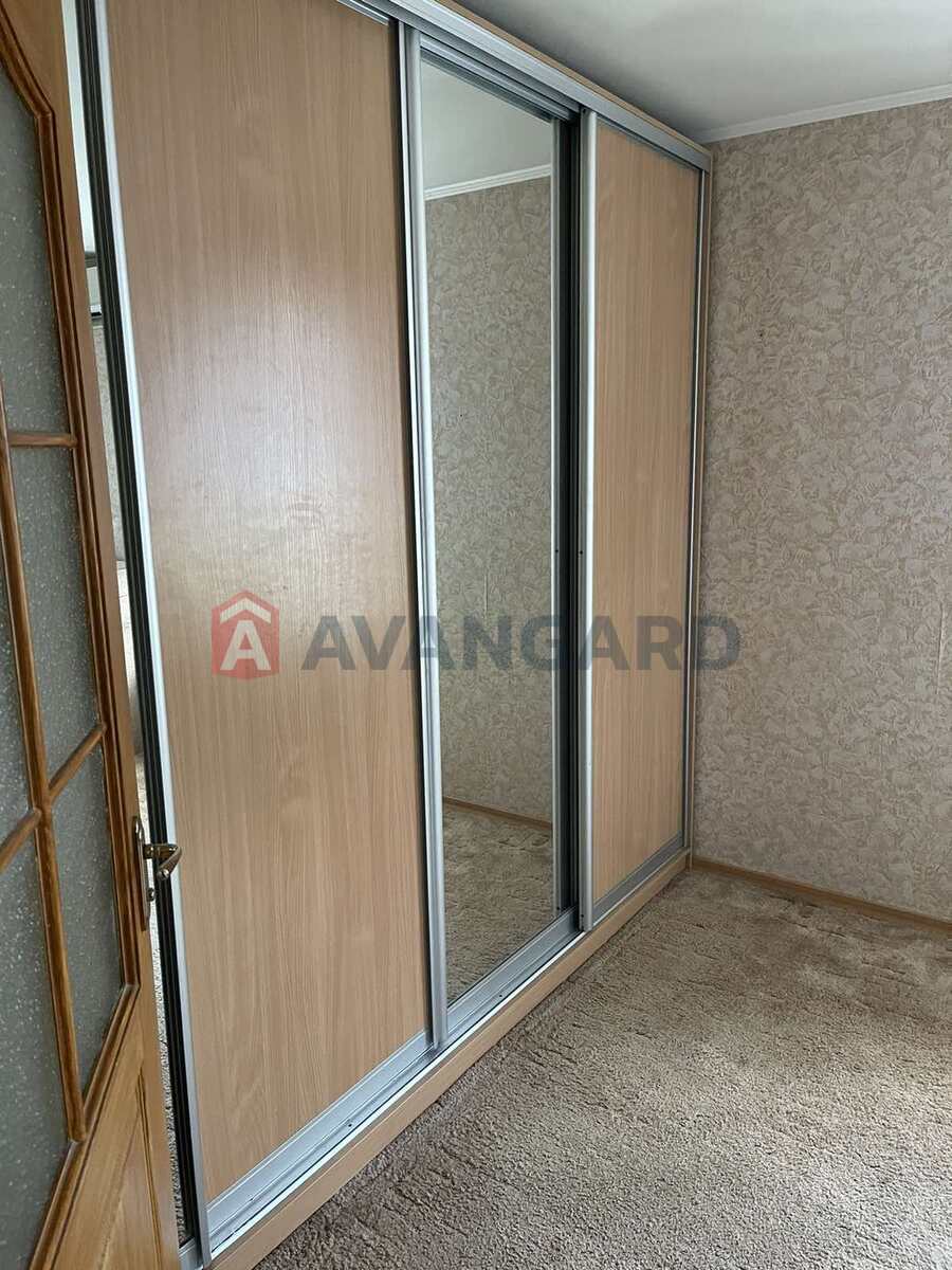 1 ��. ��������, 32/18/6 ��. �., 5/5 ������ ���� 3