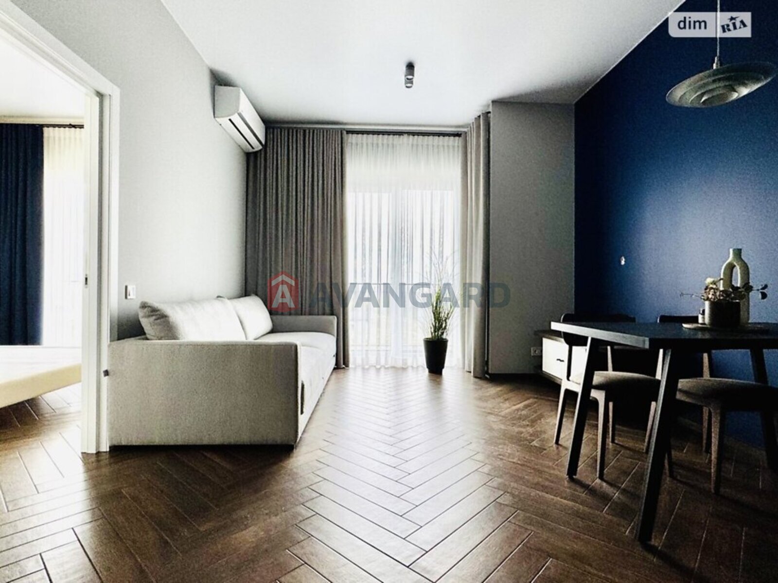 2 ��. ��������, 61/-/26 ��. �., 5/5 ������ ���� 1