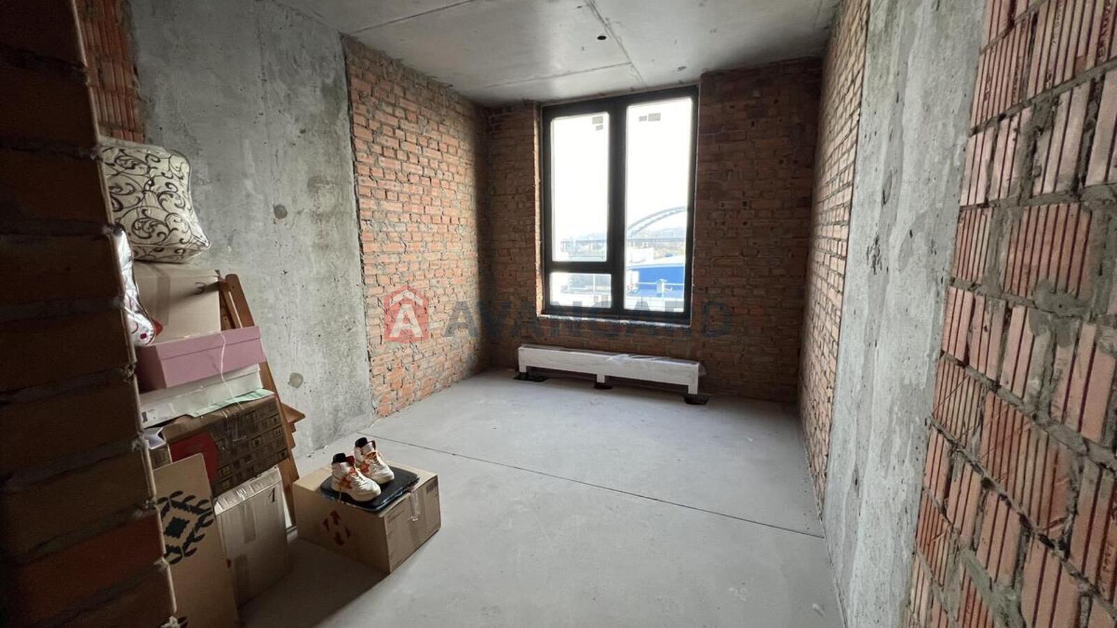 3 ��. ��������, 86/42/26 ��. �., 6/9 ������ ���� 11