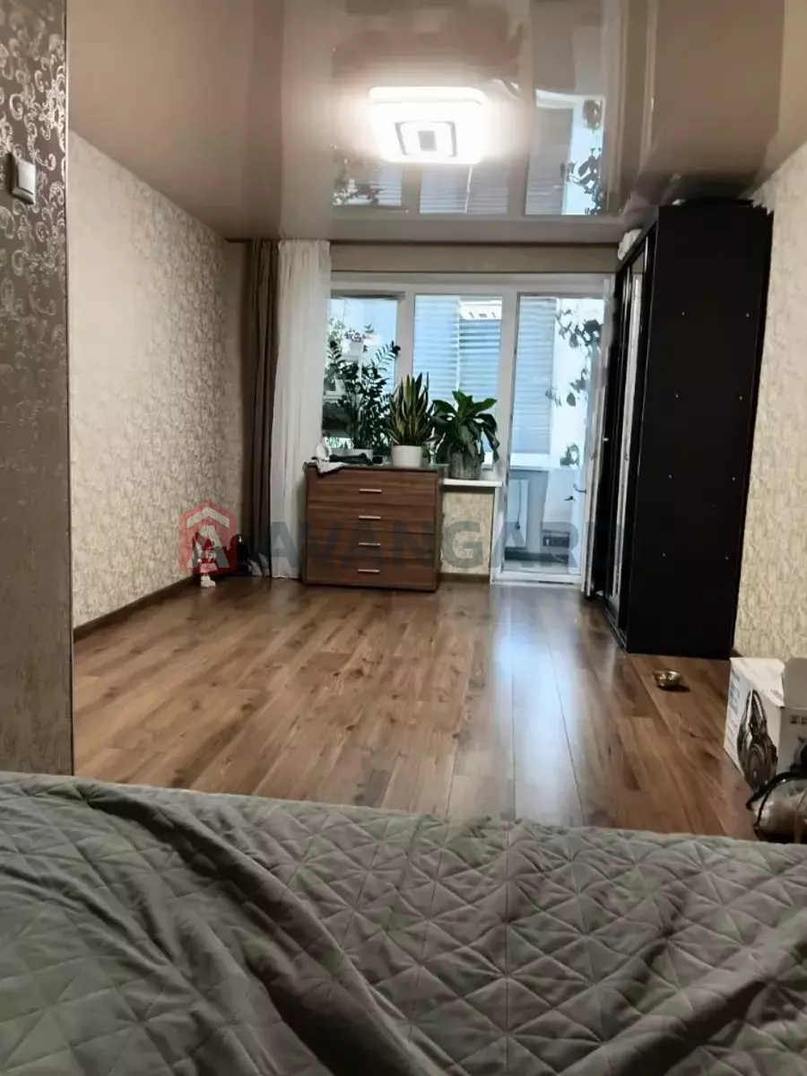 1 ��. ��������, 40/-/8 ��. �., 8/12 ������ ���� 2