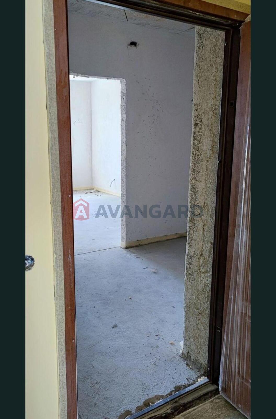 3 ��. ��������, 78/37/11 ��. �., 10/10 ������ ���� 3