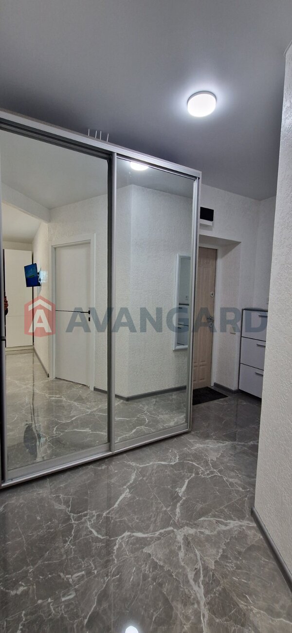 1 ��. ��������, 34/15/10 ��. �., 3/6 ������ ���� 6