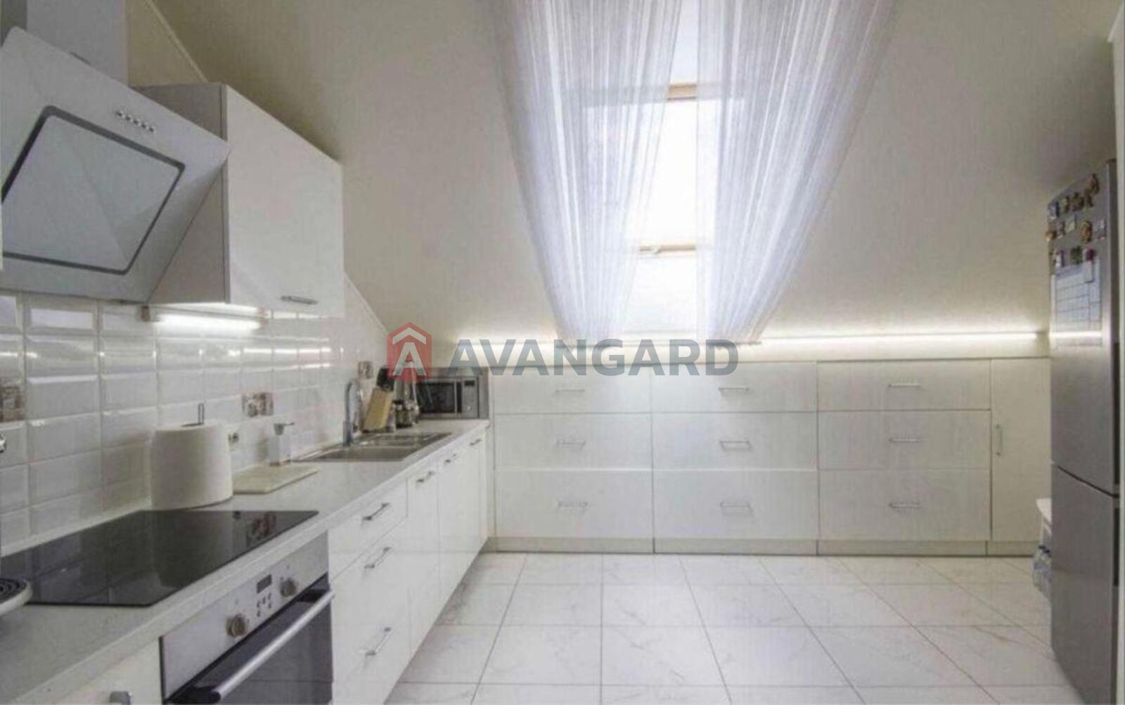 2 ��. ��������, 84/-/25 ��. �., 6/6 ������ ���� 8