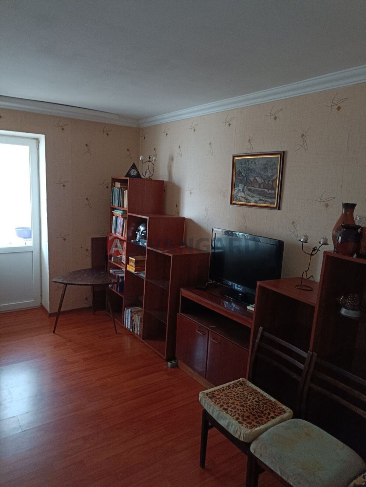 4 ��. ��������, 82/51/7 ��. �., 8/9 ������ ���� 17