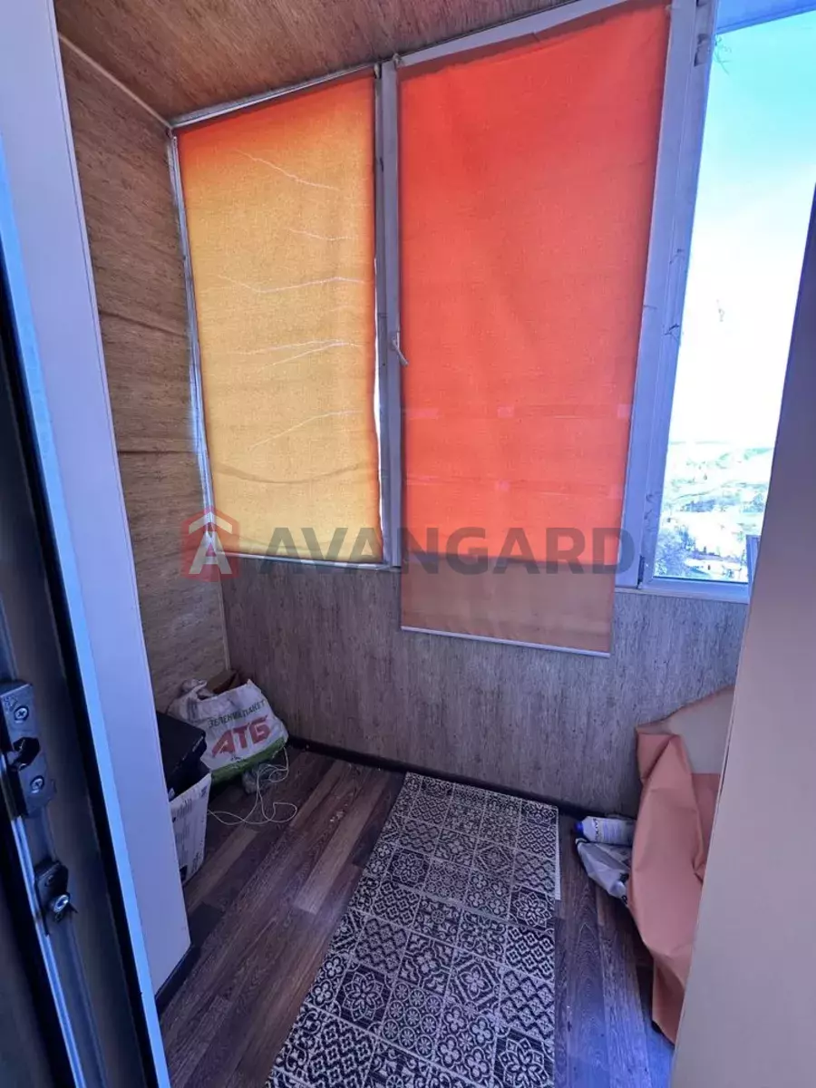 3 ����. ��������, 93/-/30 ��. �., 9/11 ���� ���� 4