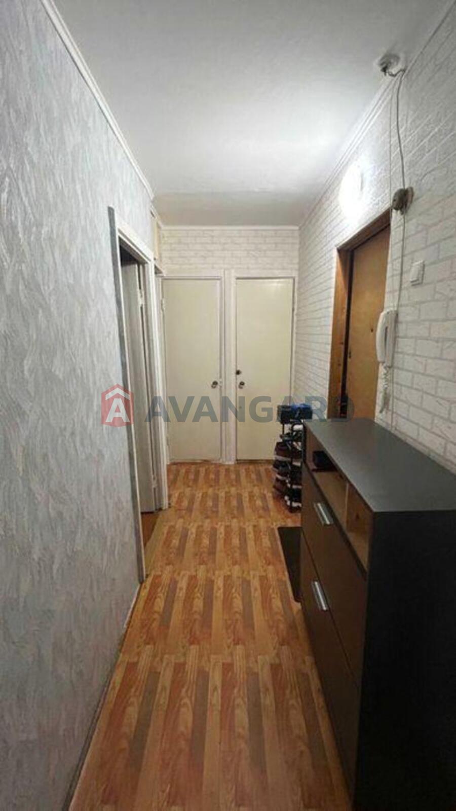 2 ��. ��������, 44/-/6 ��. �., 7/10 ������ ���� 7