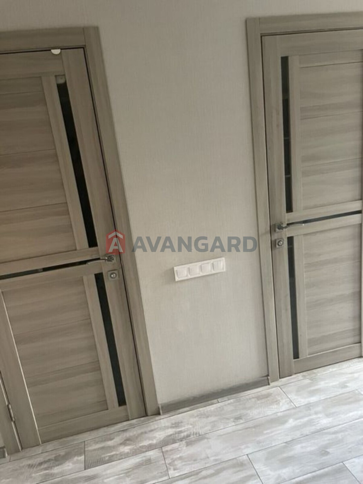 3 ����. ��������, 69/-/8 ��. �., 6/9 ���� ���� 12