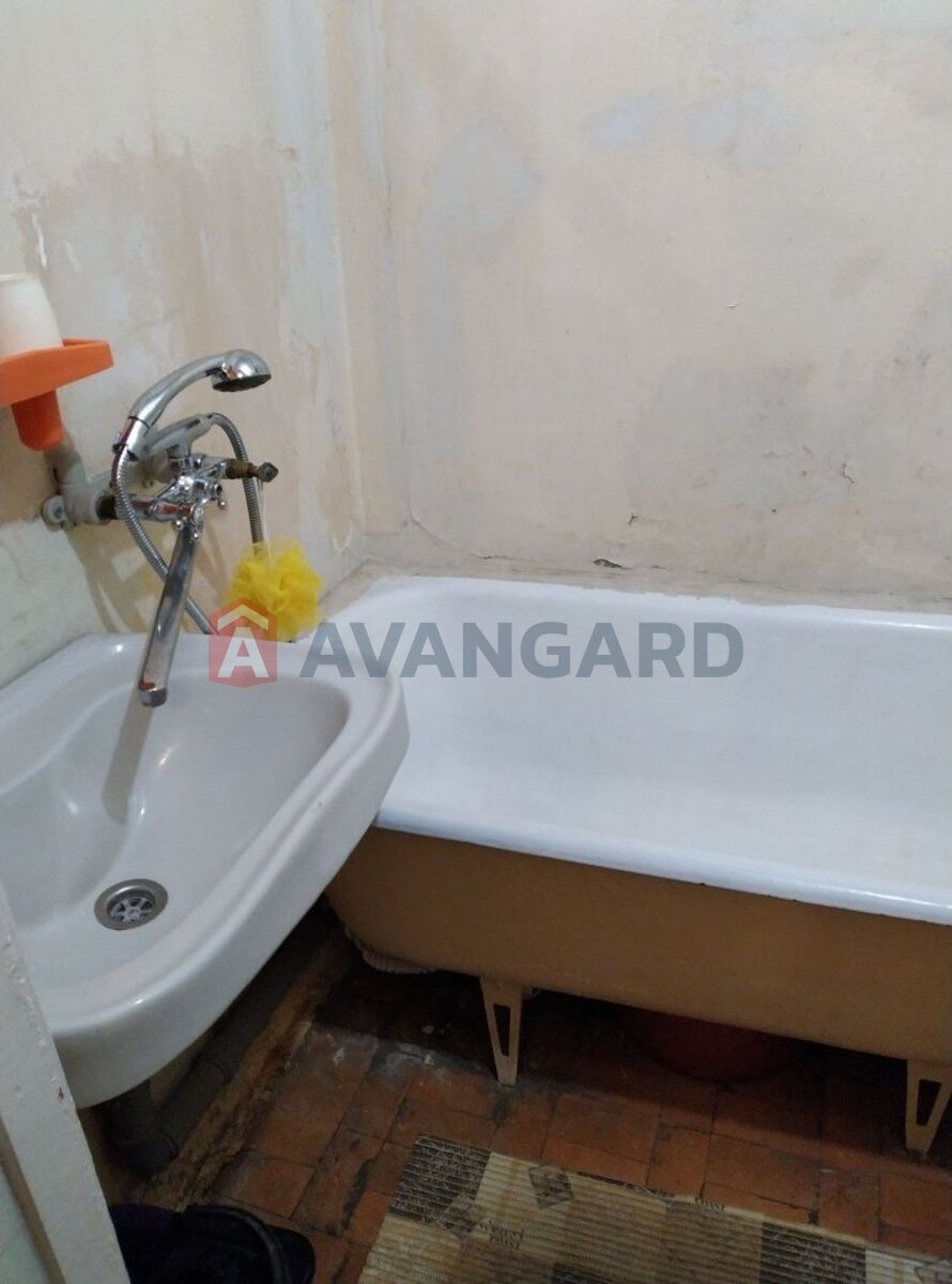 3 . , 68/47/7 . ., 3/9   6