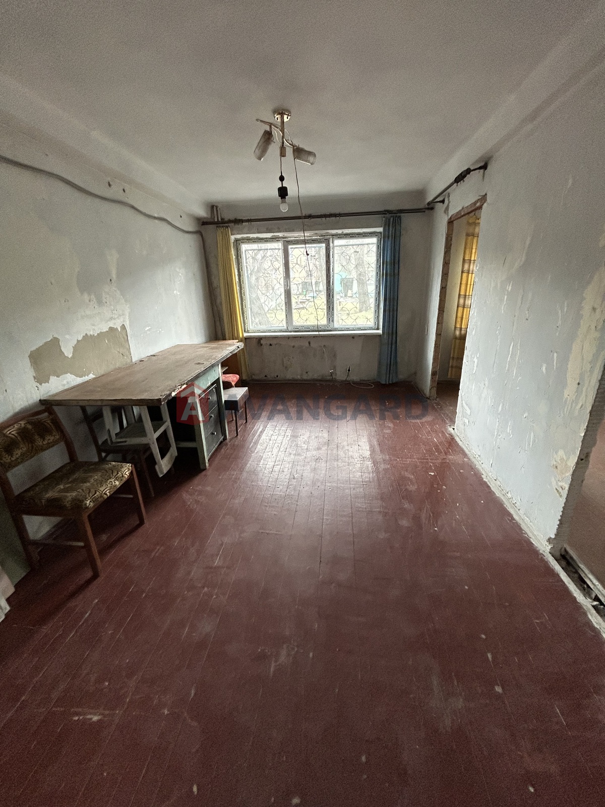 3 ����. ��������, 53,9/39,2/6,5 ��. �., 1/5 ���� ���� 9