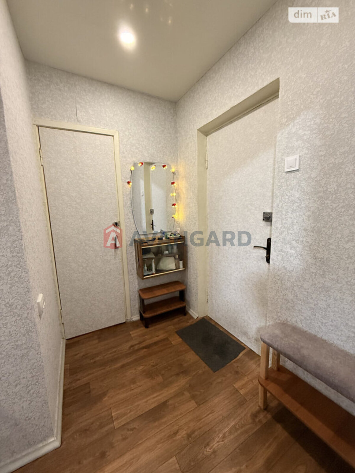 1 ��. ��������, 36/-/- ��. �., 6/9 ������ ���� 23