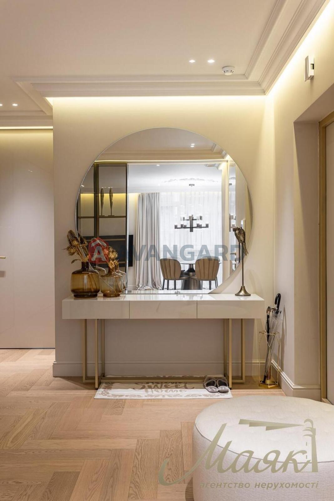 3 ��. ��������, 122/60/40 ��. �., 12/24 ������ ���� 4