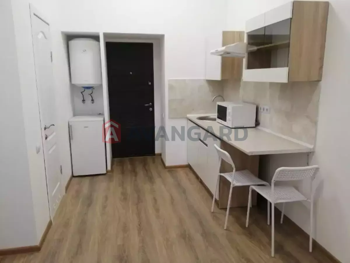 1 ��. ��������, 18/18/- ��. �., 2/3 ������ ���� 1