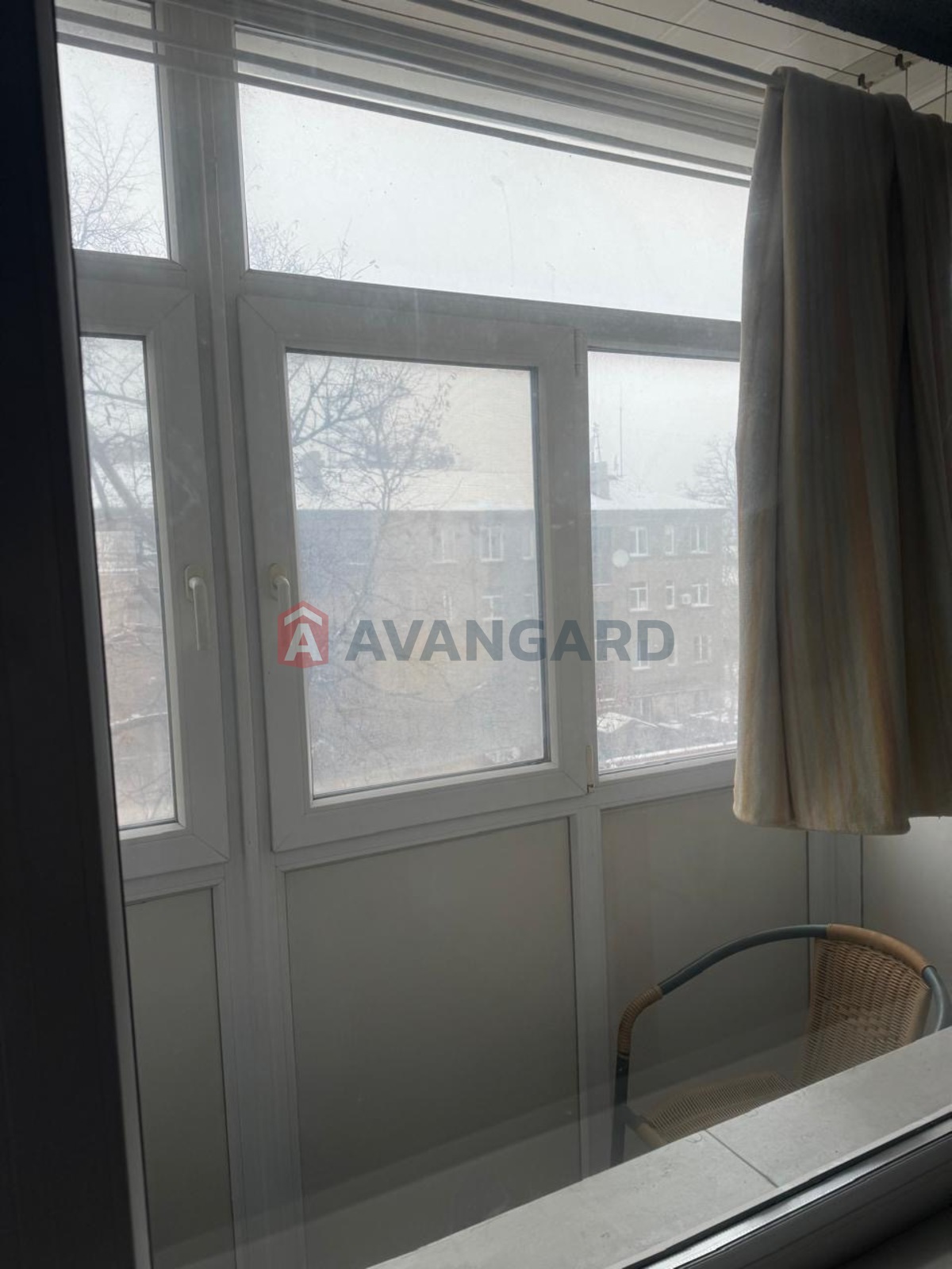 4 ��. ��������, 65,8/48/8 ��. �., 5/5 ������ ���� 11