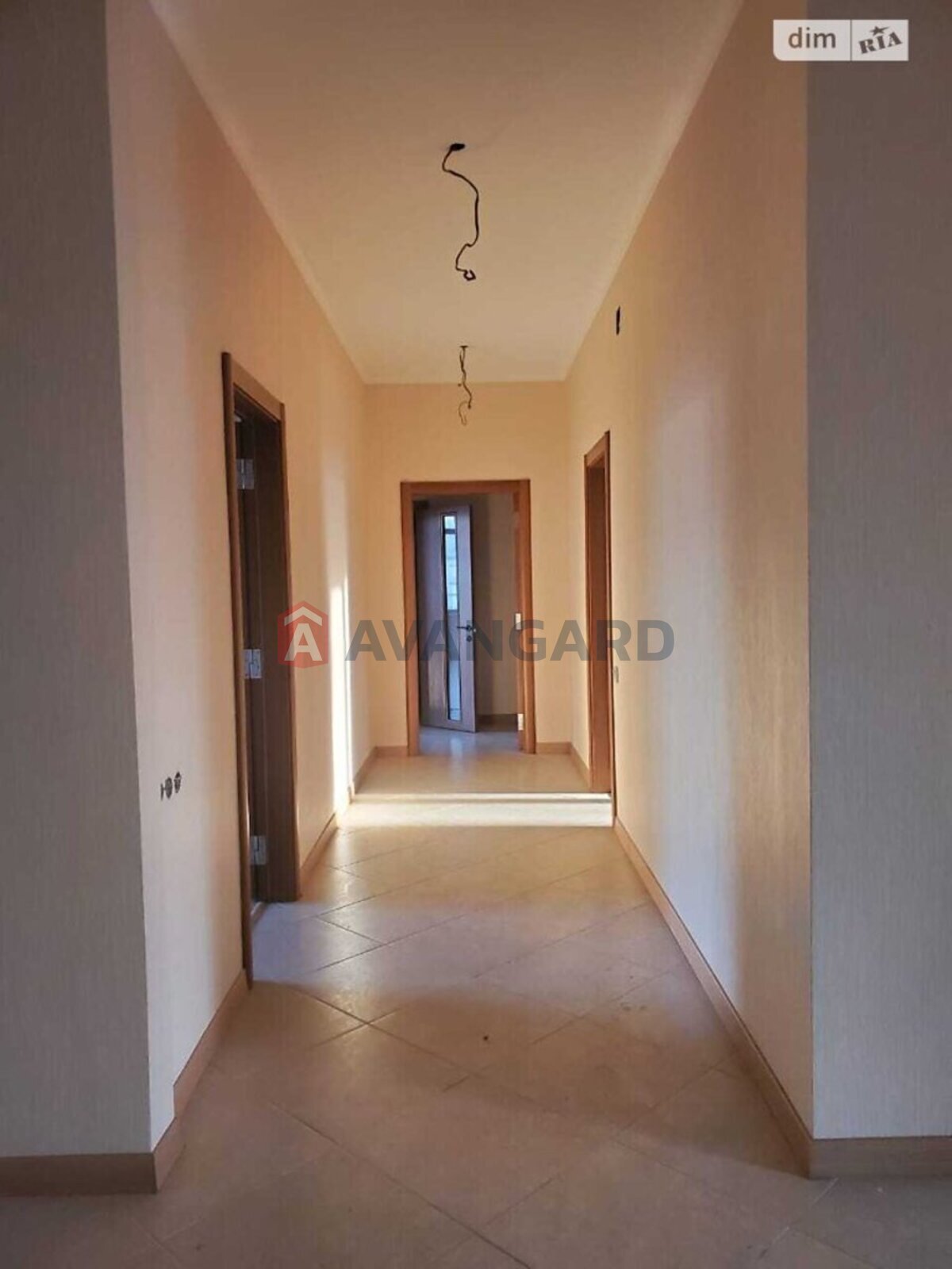 4 ����. ��������, 199/112/30 ��. �., 2/5 ���� ���� 22