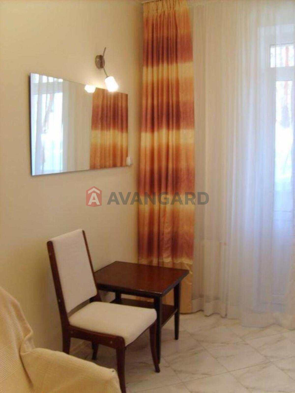 1 ����. ��������, 42/-/10 ��. �., 28/16 ���� ���� 8