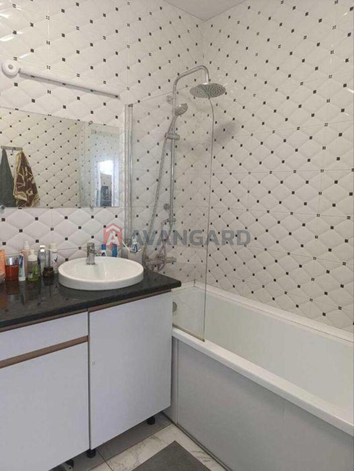 3 ��. ��������, 72/-/2 ��. �., 15/25 ������ ���� 10