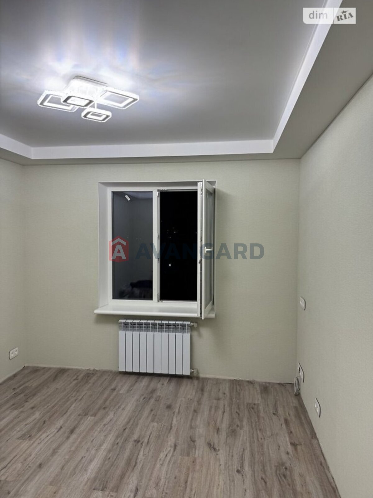 2 ��. ��������, 52/28/8 ��. �., 9/9 ������ ���� 7