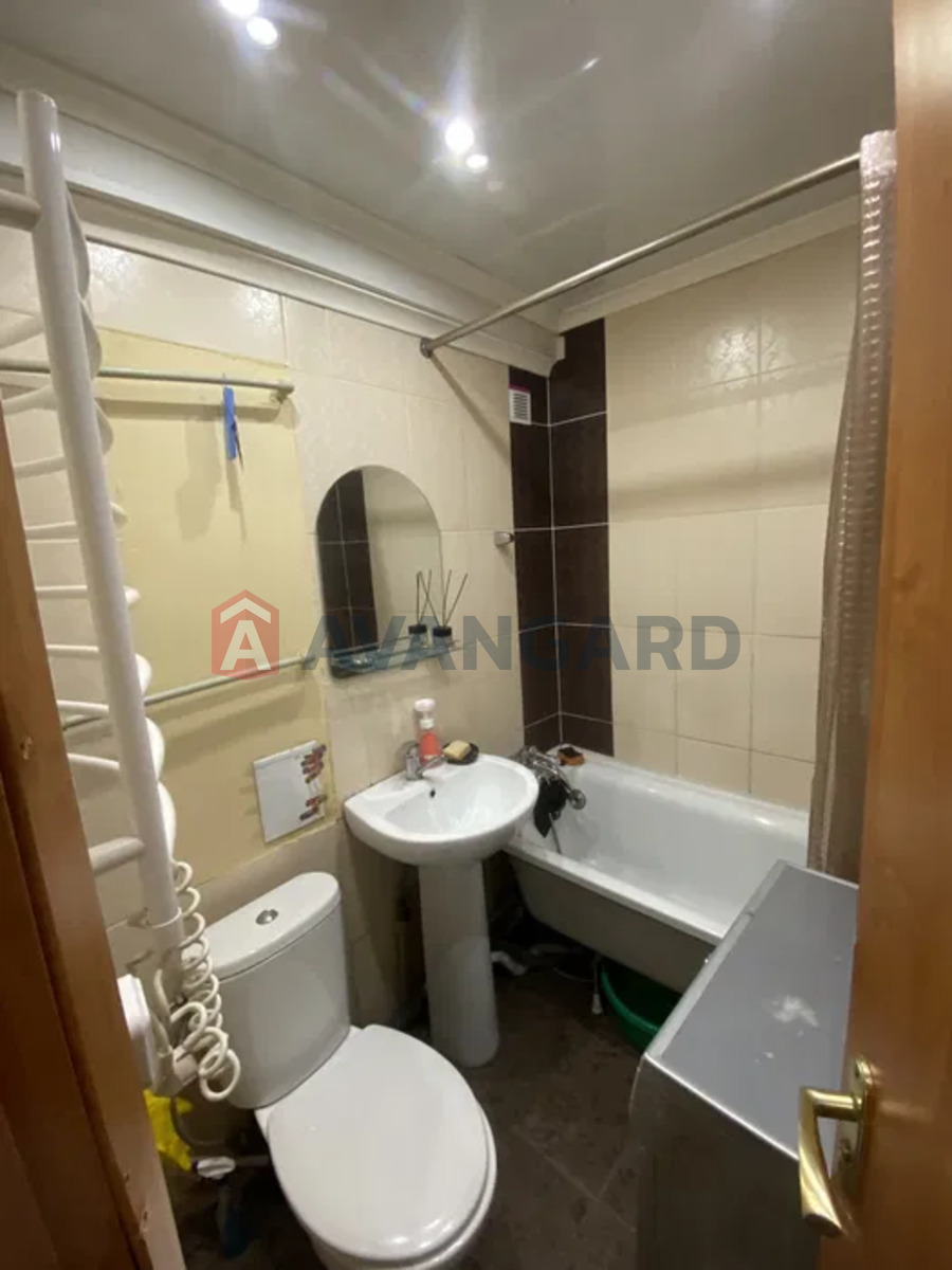 2 ��. ��������, 42/-/6 ��. �., 1/3 ������ ���� 19