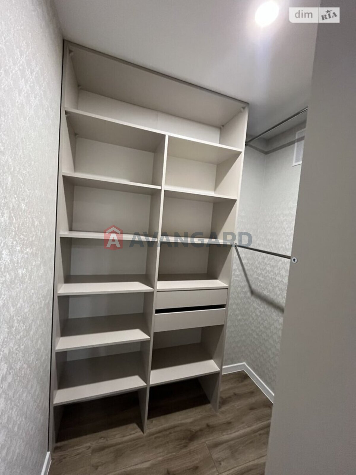 1 ��. ��������, 51/20/20 ��. �., 2/10 ������ ���� 16