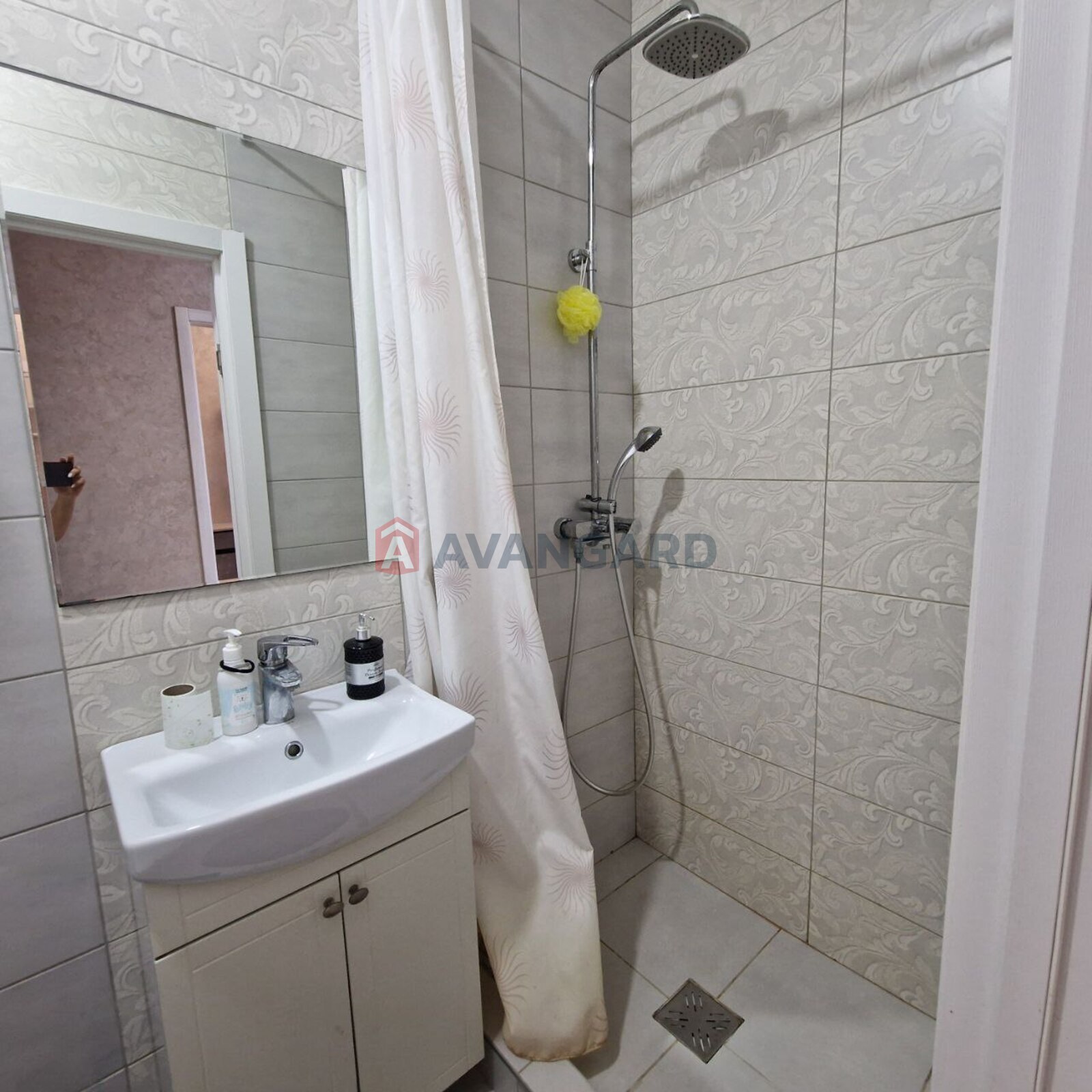 3 ����. ��������, 80,2/-/10 ��. �., 1/2 ���� ���� 19