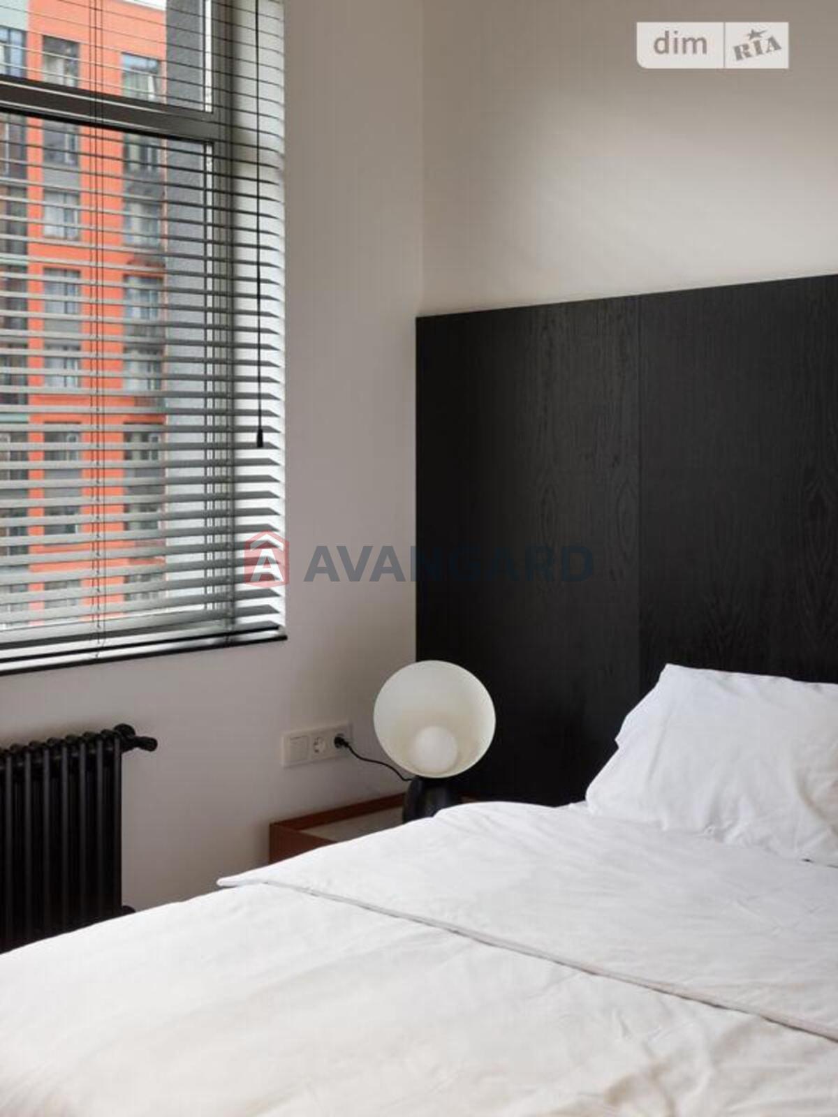 1 ��. ��������, 43/14/17 ��. �., 5/10 ������ ���� 13