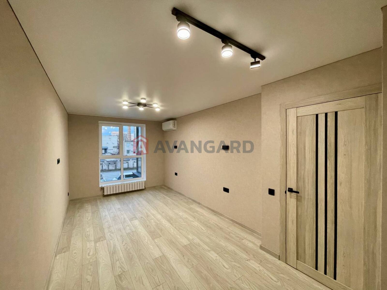 1 ����. ��������, 41/-/17 ��. �., 3/10 ���� ���� 5