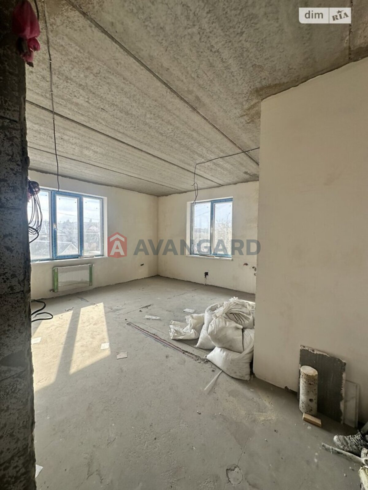 1 ��. ��������, 35/-/- ��. �., 2/3 ������ ���� 4