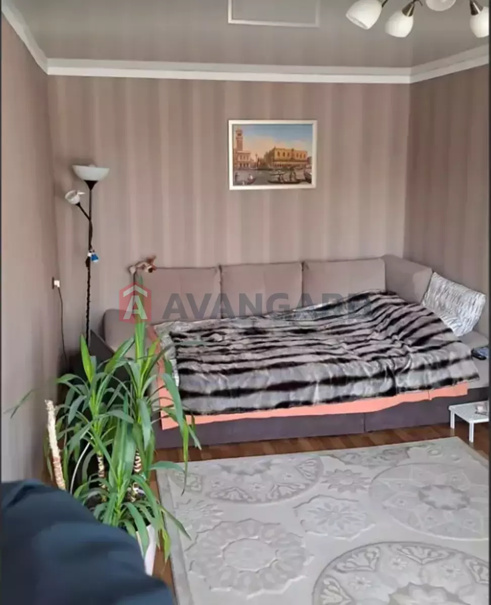 3 ��. ��������, 56/-/- ��. �., 3/9 ������ ���� 9