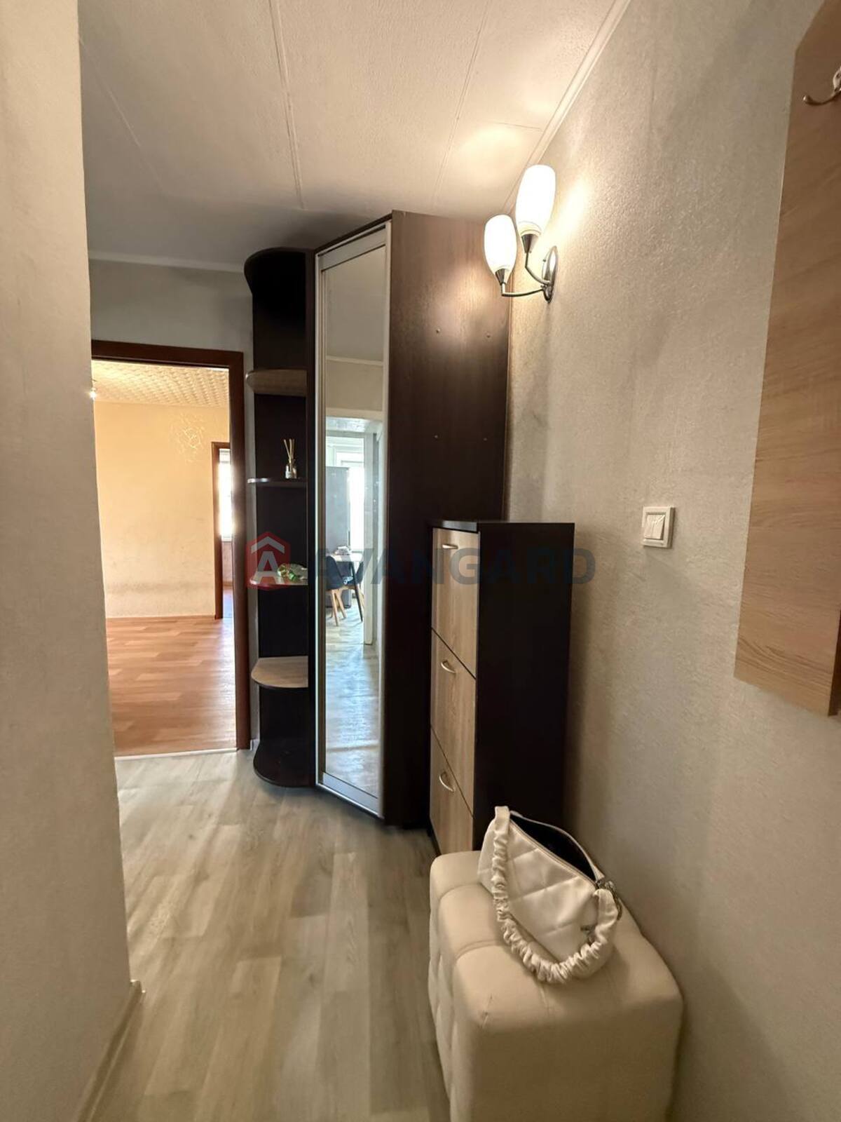 2 ��. ��������, 45,5/28/6 ��. �., 4/5 ������ ���� 2