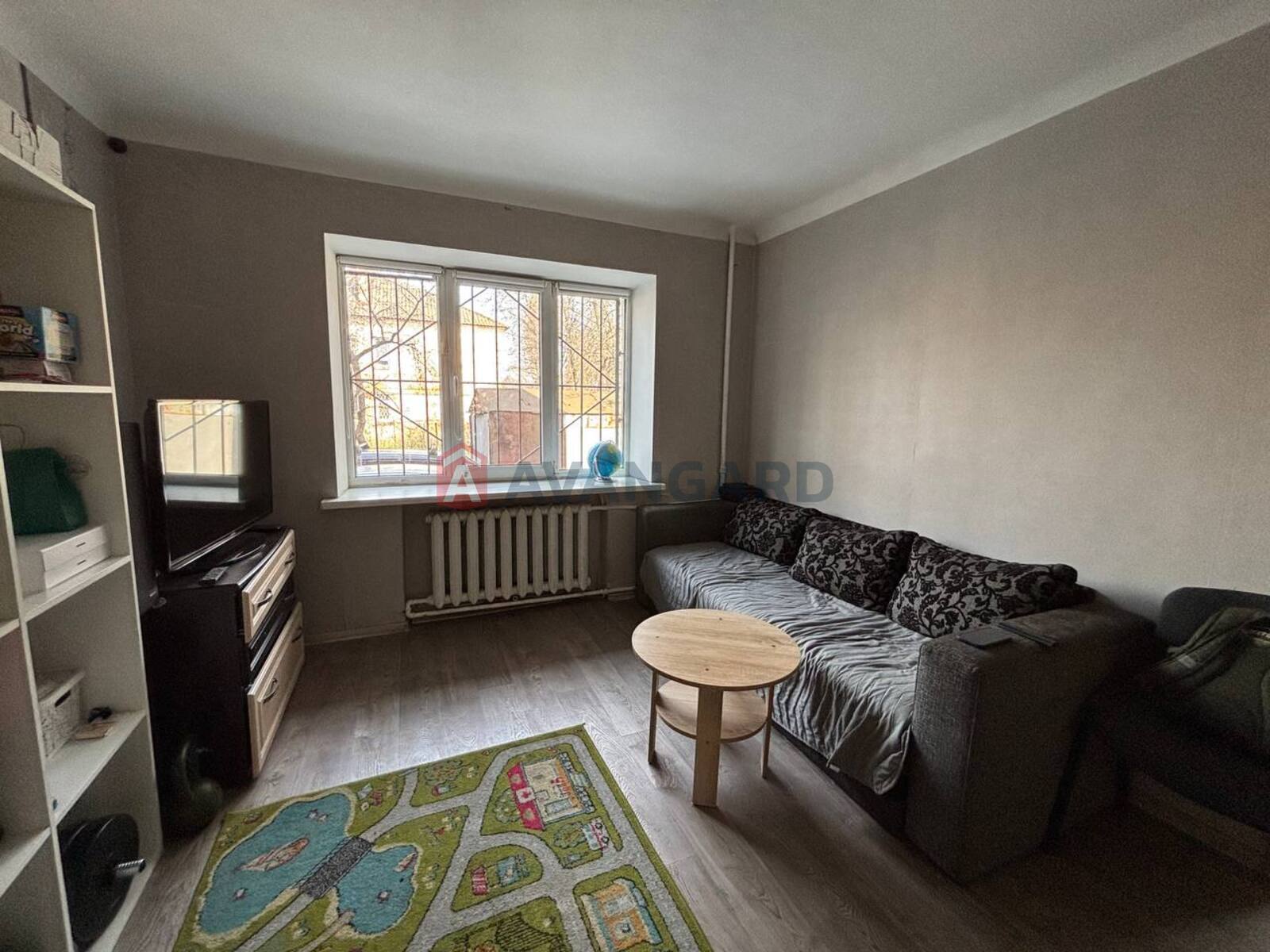 2 ��. ��������, 43/-/5 ��. �., 1/3 ������ ���� 2