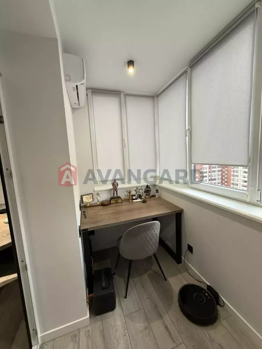 2 ��. ��������, 60/-/15 ��. �., 12/12 ������ ���� 8